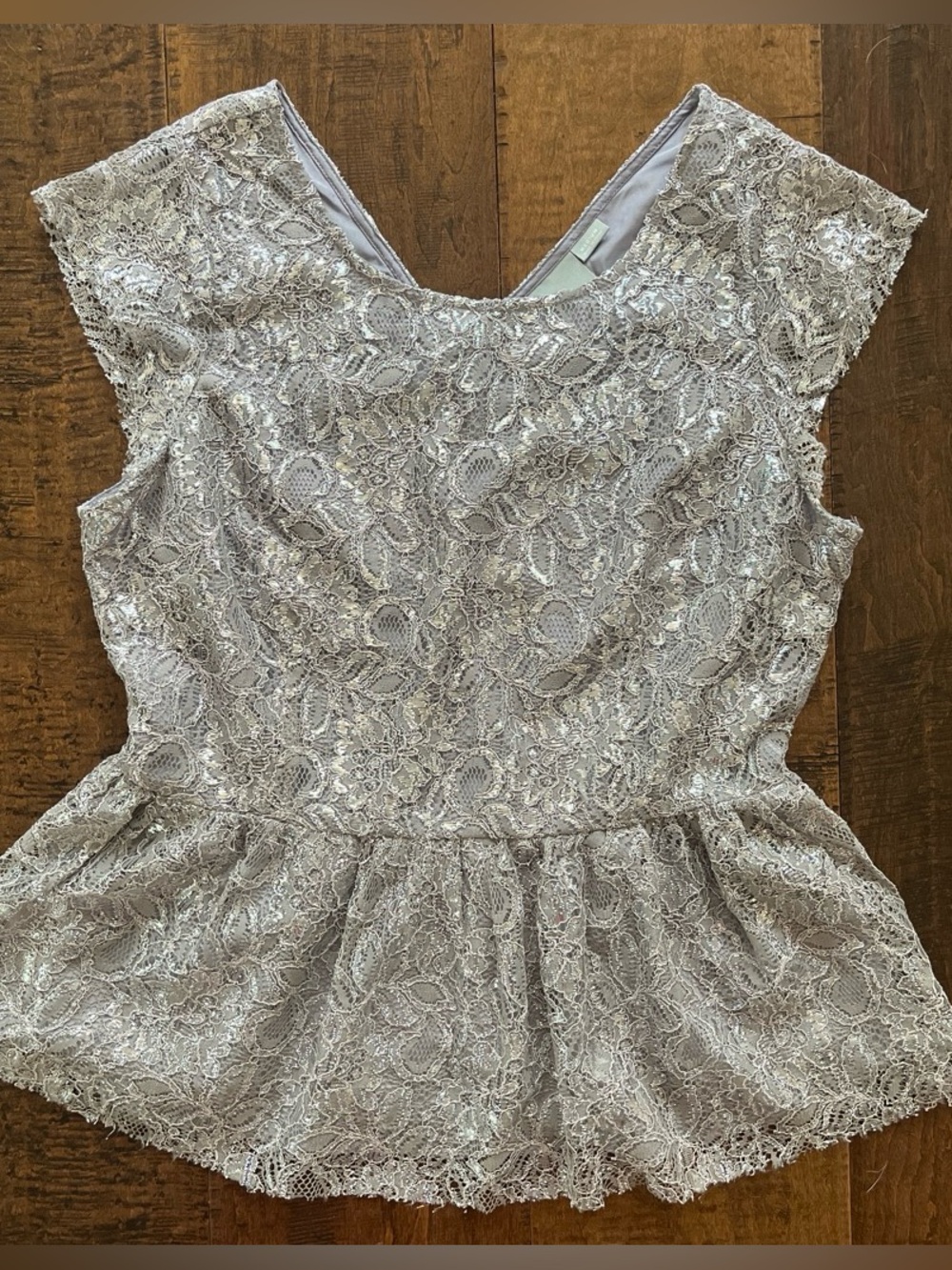 Maeve Anthropologie Katrine metallic shimmer silver lace peplum top Sz. M